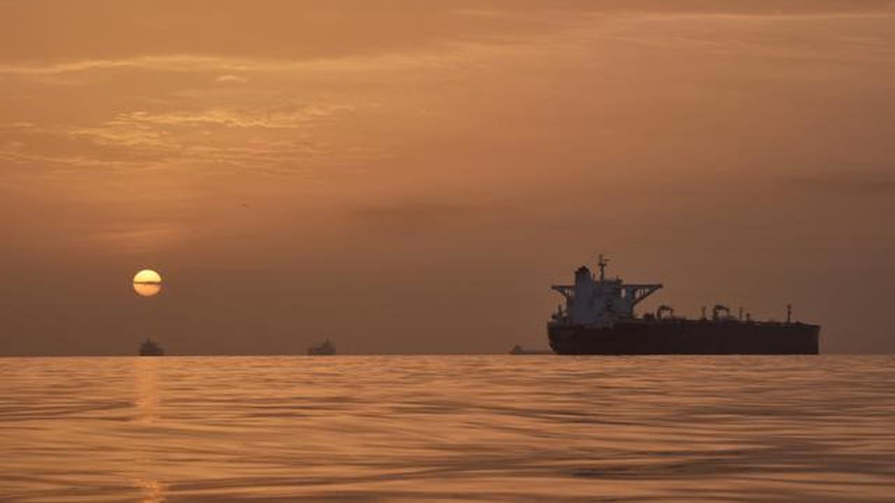 AS Tembak Rudal ke Kapal Iran yang Langgar Blokade Selat Hormuz