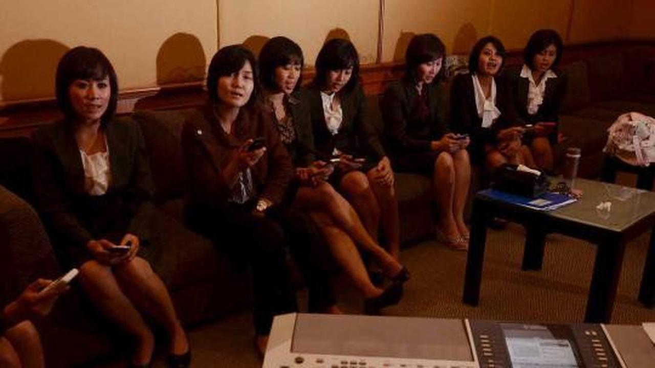 Polwan latihan vokal group