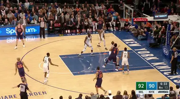 Berita video game recap NBA 2017-2018 antara Milwaukee Bucks melawan New York Knicks dengan skor 115-102.