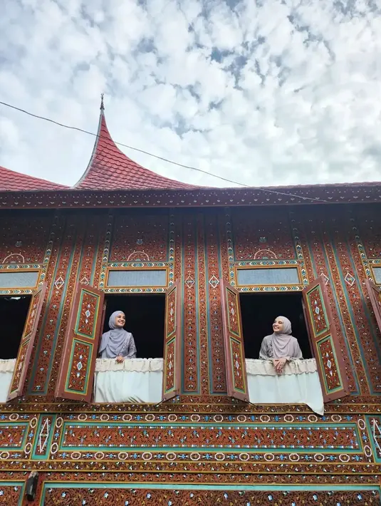 [Instagram/shireensungkar]