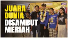 Berita video Aldi Satya Mahendra, sang juara dunia sekaligus pencetak sejarah di WorldSSP300 2024, disambut meriah oleh masyarakat dan keluarganya di Tanah Air, Selasa (22/10/2024) malam WIB.