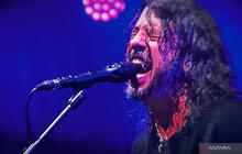 Setelah 29 Tahun Absen, Foo Fighters Jakarta Kembali Guncang Panggung, Kenalkan Drummer Baru Ilan Rubin!