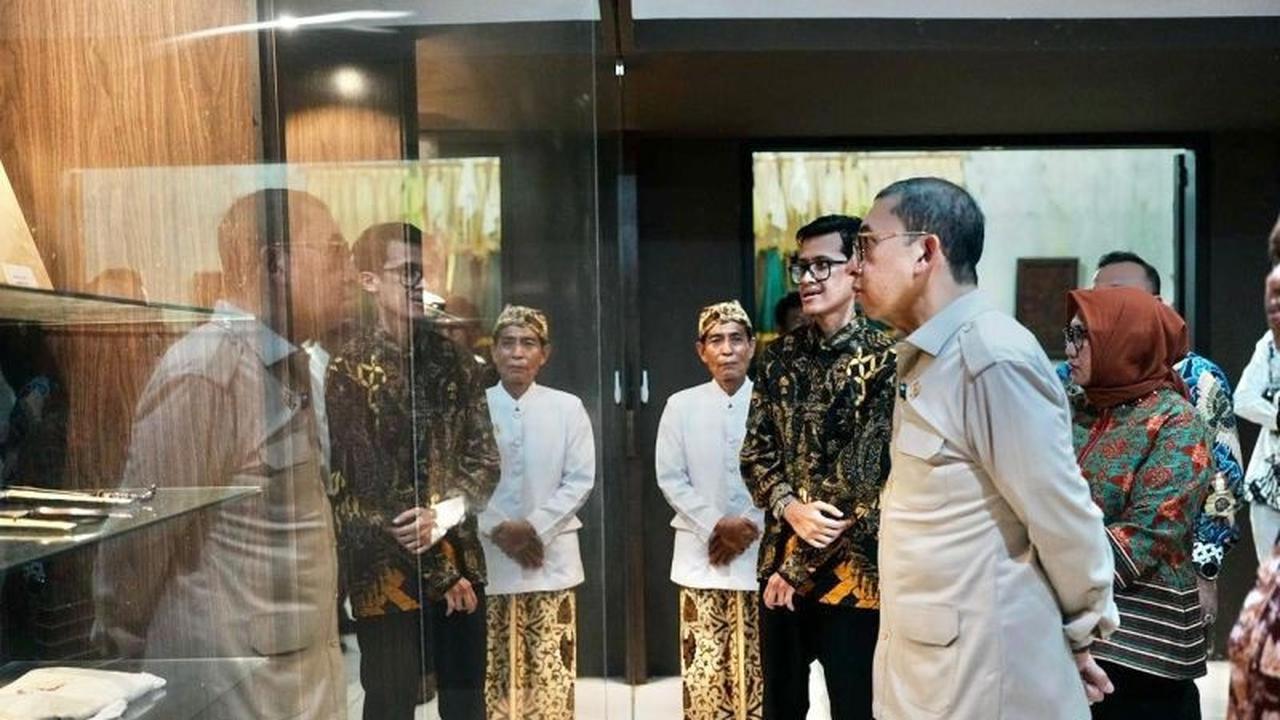Menteri Kebudayaan Fadli Zon Dorong Penguatan Edukasi Budaya Keraton Kasepuhan