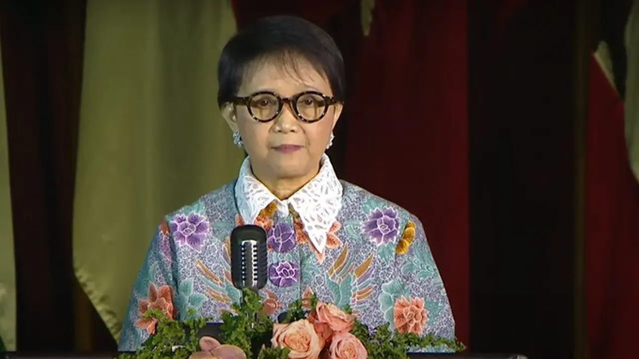 Menteri Luar Negeri RI Retno Marsudi saat Pernyataan Pers Menteri Luar Negeri (PPTM) di Gedung Merdeka, Bandung, Senin (8/1/2024).