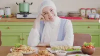 Makanan Pengganti Nasi ala Dewi Sandra, Berat Badan Turun sampai 9 Kg. foto: Instagram @dewisandra