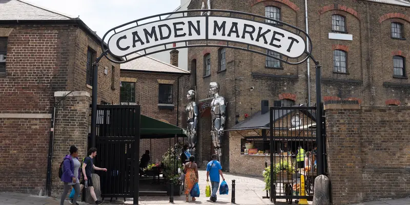 Camden Market Kembali Didatangi Pembeli