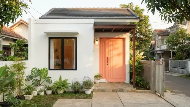 Warna Pintu untuk Rumah Kecil Berdinding Putih
