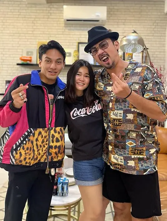 <p>(Instagram/oliviasumargo)</p>