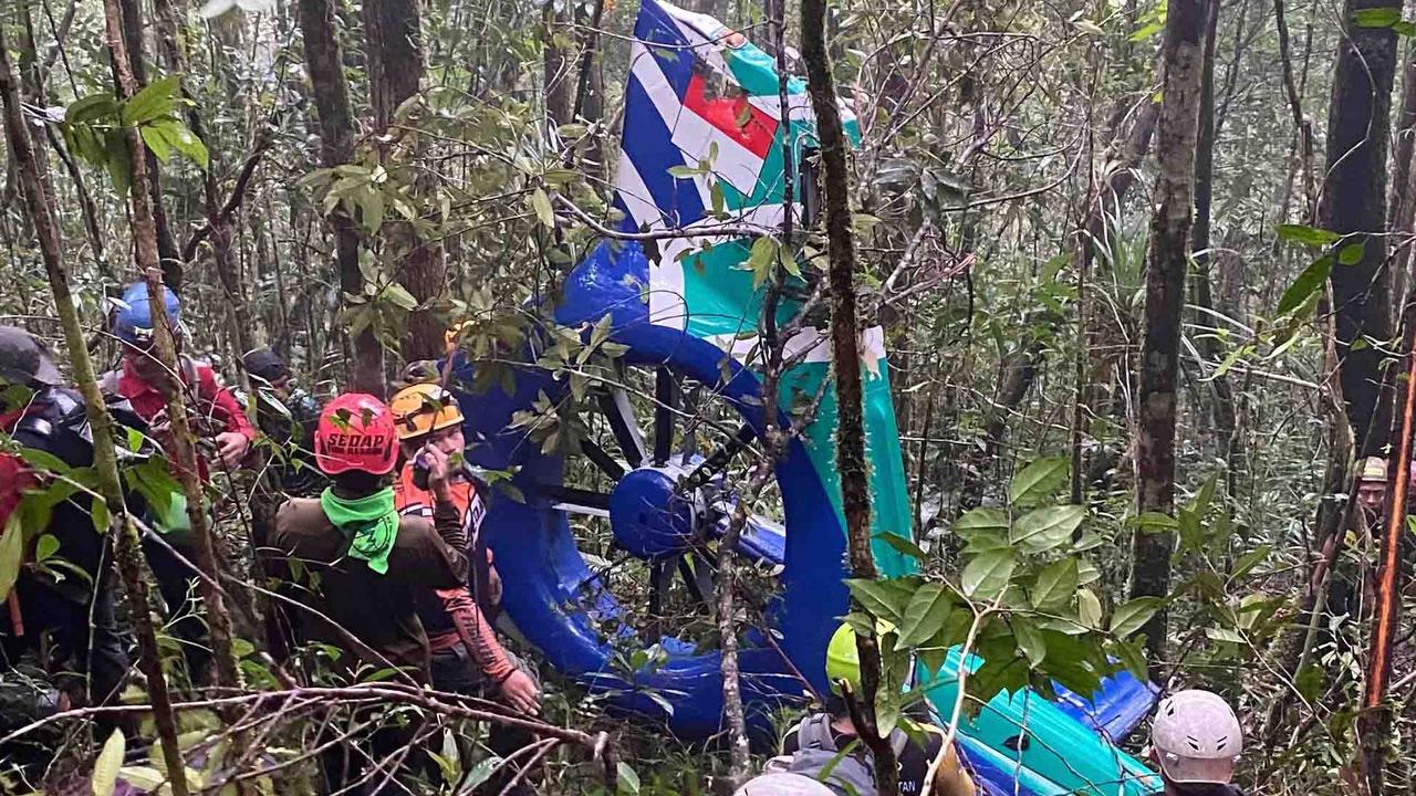 FOTO: Helikopter Hilang Kontak Ditemukan, 8 Korban Meninggal Dunia