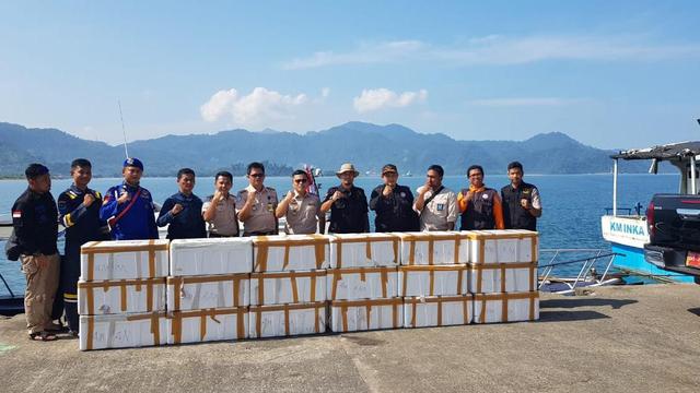 Petugas berhasil gagalkan penyelundupan benih lobster bernilai tinggi.