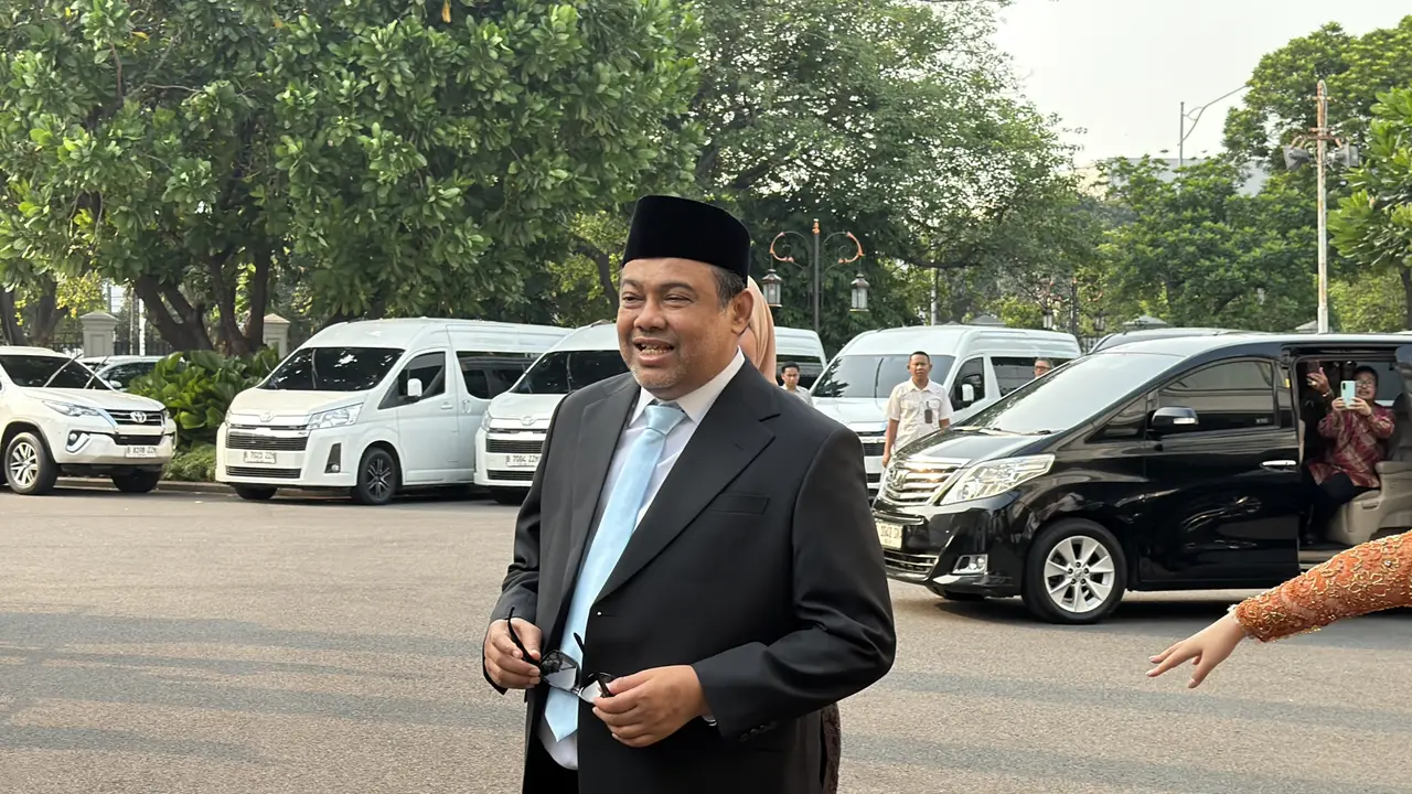 Presiden Buruh Said Iqbal tiba di Kompleks Istana Kepresidenan pukul 15.48 WIB, Senin (8/6/2026).