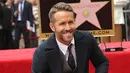 Nama Ryan Reynolds kian melejit berkat film Deadpool dan yup! Ia adalah keturunan Kanada. (REX/Shutterstock/HollywoodLIfe)