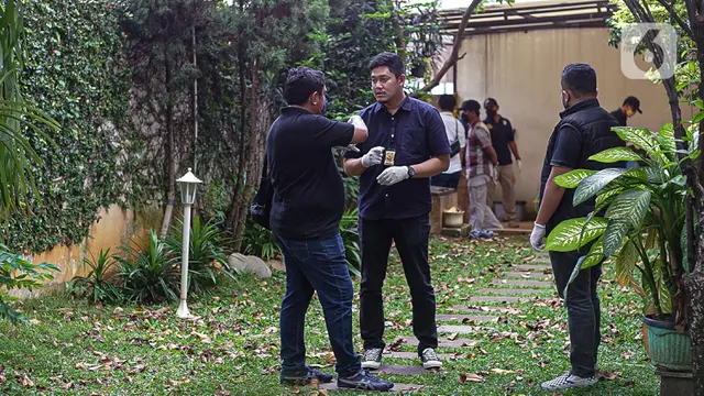 Polisi Gelar Prarekonstruksi Penembakan Brigadir J di Rumah Irjen Ferdy Sambo