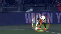 Angin buat kekacauan pada laga Feyenoord Rotterdam Vs Roda JC di Eredivisie.