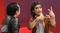 Revi Mariska saat menjadi bintang tamu di acara Dear Haters, SCTV Tower, Jakarta, Kamis (28/4/2016). (Liputan6.com/Herman Zakaria)