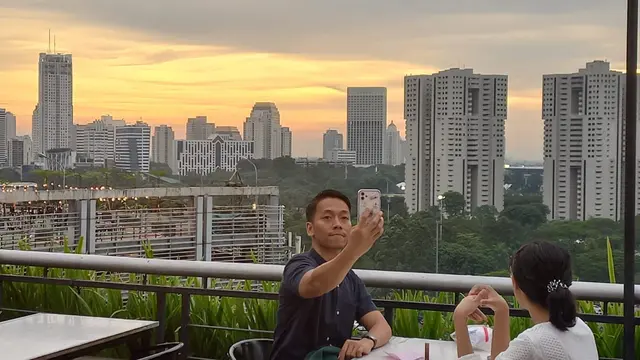 Plaza Semanggi menawarkan buka puasa dengan pemandangan sunset di pusat kota, credit: Plaza Semanggi