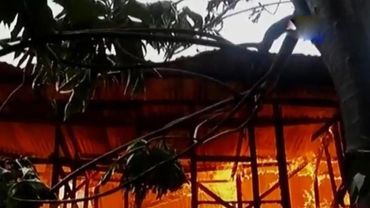 Sekolah Terbakar 