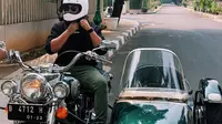 Darma Mangkuluhur Hutomo mengendarai motor gede milik almarhum Soeharto (Dok.Instagram/@darmamh/https://www.instagram.com/p/B08AY8mBw5J/Komarudin)