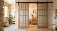 6 Inspirasi Pintu Sliding Kamar Mandi, Pilihan Model Modern hingga Japandi