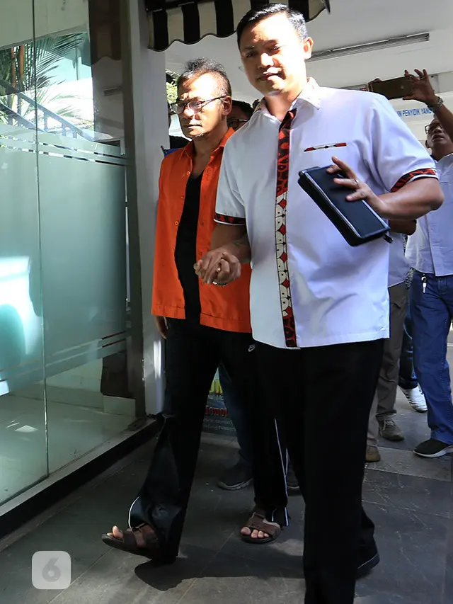 [Bintang] Tio Pakusadewo