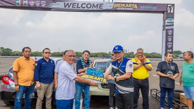 Manajemen Meikarta dan Pangarang Racing Team berkolaborasi  menyediakan MEIKARTA SPEEDWAY di kawasan Central Park. (Dok Meikarta)