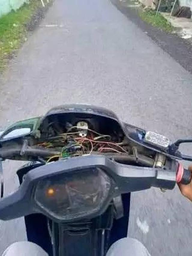 8 Momen Apes Benda yang Tiba-Tiba Rusak Ketika Dipakai Ini Bikin Jengkel