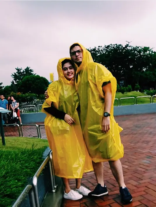 Semua persiapan jelang pernikahan juga telah disiapkan oleh calon istri pemeran sinetron Surga Yang Ke-2 ini. Biby mengaku berat badannya naik hingga tiga kilogram lantaran stress dan larinya banyak makan. (Instagram/rifkybalweel)