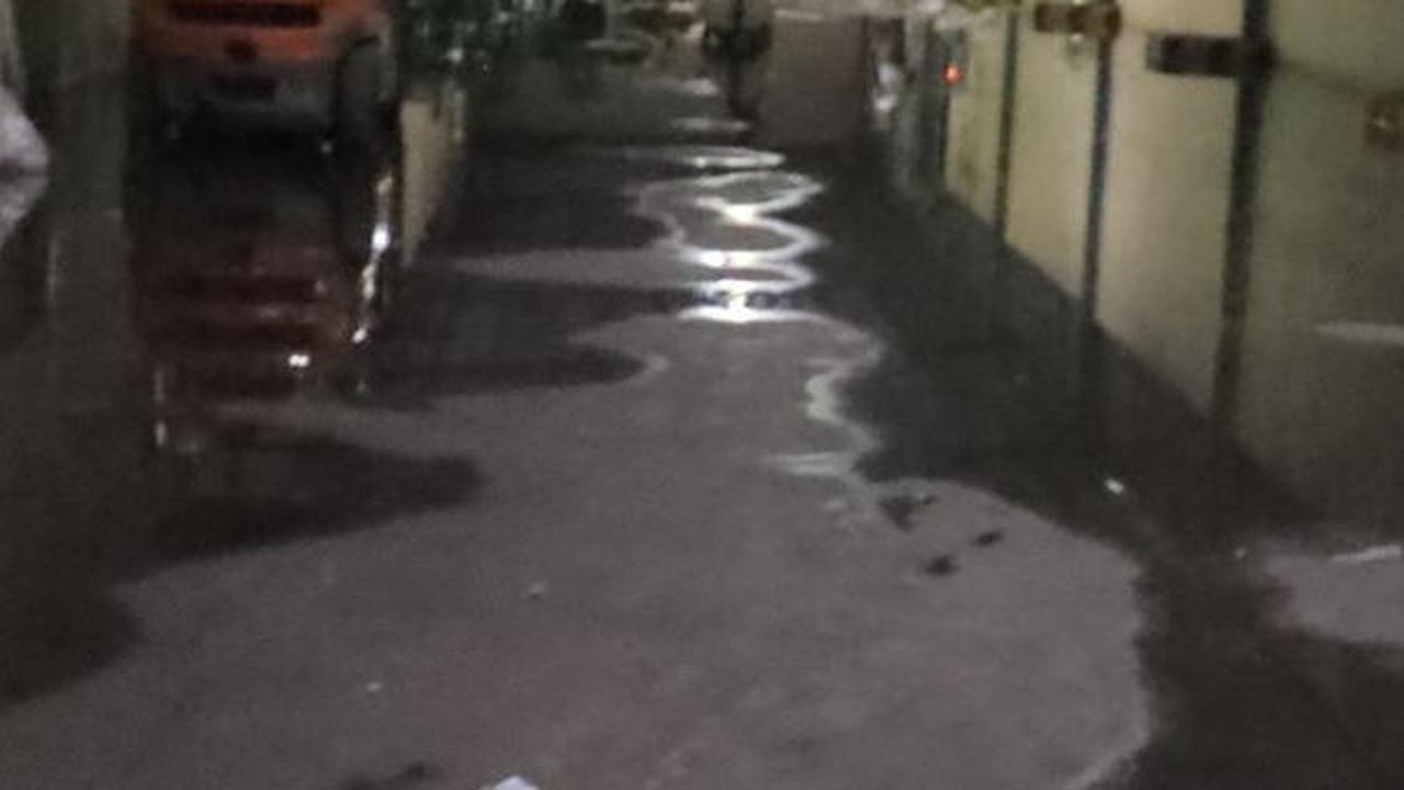 Gudang KPU Kota Bekasi Digenangi Air, Logistik Pemilu Masih Aman