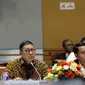 Menteri Agama Lukman Hakim Saifuddin (tengah) saat mengikuti Raker dengan Komisi VIII DPR di Kompleks Parlemen, Senayan, Jakarta, Selasa (4/9). Raker membahas Rencana Kerja/Anggaran Kementerian Agama Tahun Anggaran 2019. (Liputan6.com/Johan Tallo)