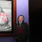 Istri Widji Thukul, Dyah Sujirah alias Sipon ikut nonton bareng film Istirahatlah Kata-Kata. (Fajar Abrori/Liputan6.com)
