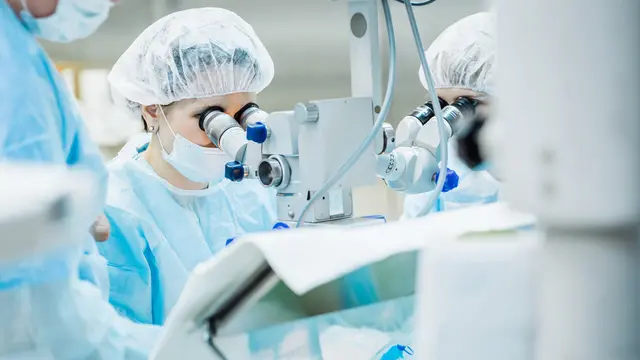 Ilustrasi Operasi Lasik Mata