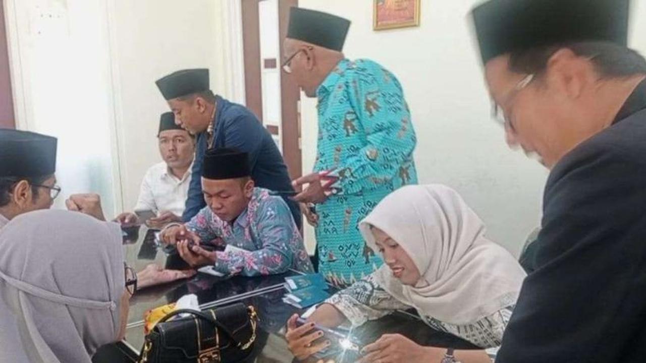 1.381 Calon Haji Pamekasan Lunasi Bipih 2026, Kuota Terpenuhi Siap Berangkat Haji