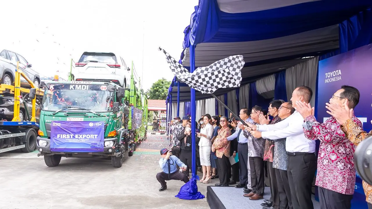 Menteri Perindustrian Agus Gumiwang Kartasasmita
