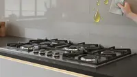 7 Material Dinding Dapur yang Mudah Dibersihkan dari Minyak dan Tahan Noda Membandel