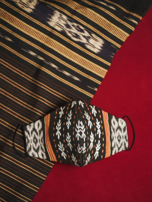 Latuihamallo mask - Romansa Tanimbar