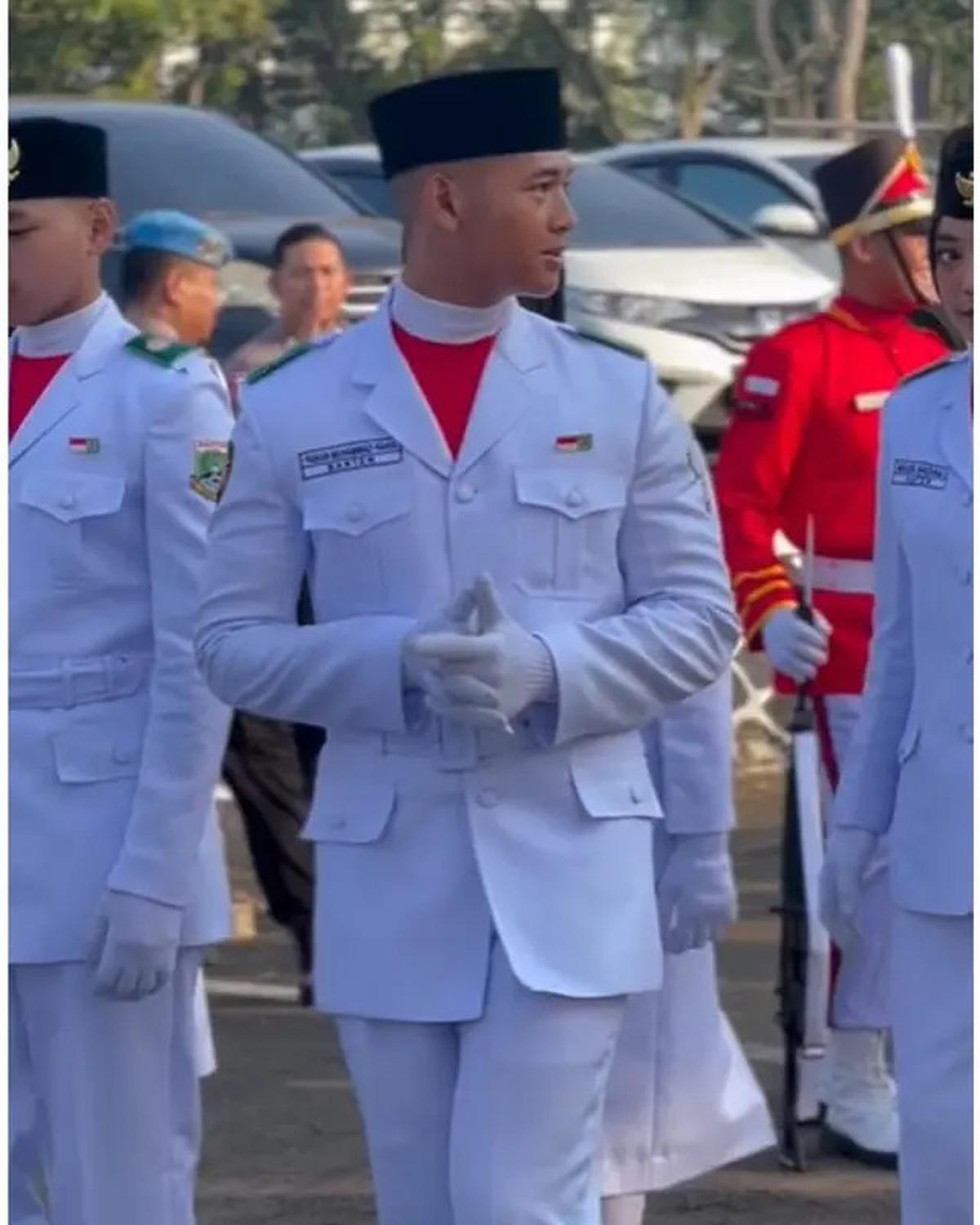 7 Potret Anak Denny Cagur Jadi Paskibraka Provinsi Banten, Penuh Haru dan Bangga