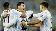 Argentina sukses meraih kemenangan besar dengan skor 4-1 atas Bolivia pada laga kelima Grup A Copa America 2021 di Stadion Arena Pantanal, Brasil, Selasa (29/6/2021). (AP/Bruna Prado)