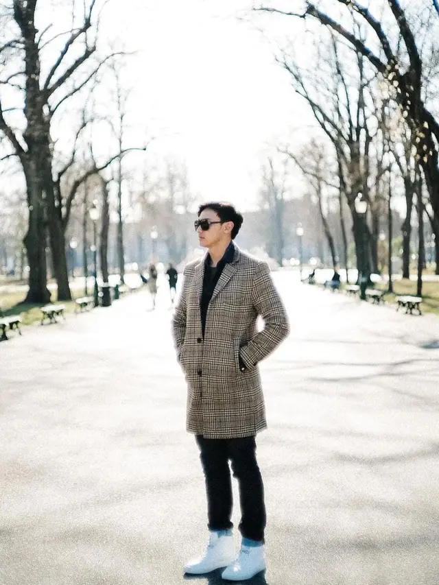 Caesar Hito punya wajah yang tampan