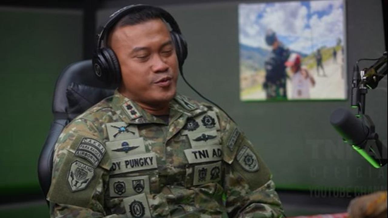 Selain eceng gondok, Letkol Dedy juga mengaku pernah memelihara hewan yang ia sebut sebagai "monster afrika".