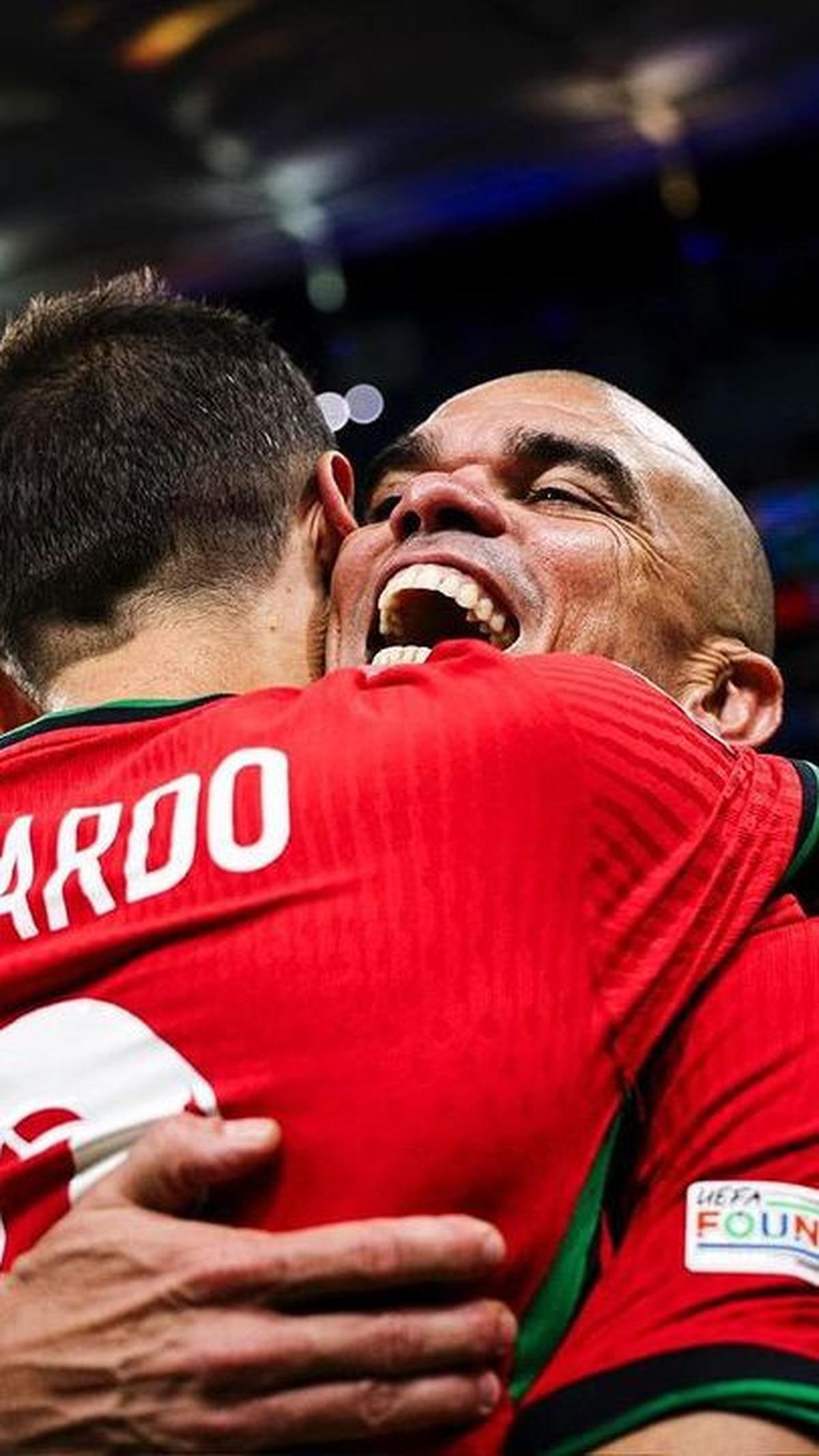 <b>Head to Head Portugal vs Prancis</b>