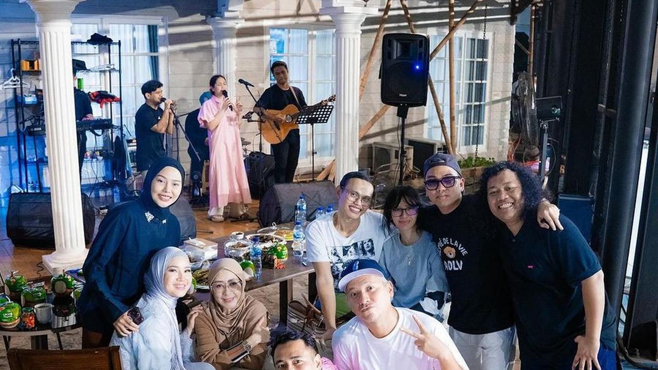 Dihadiri Banyak Artis