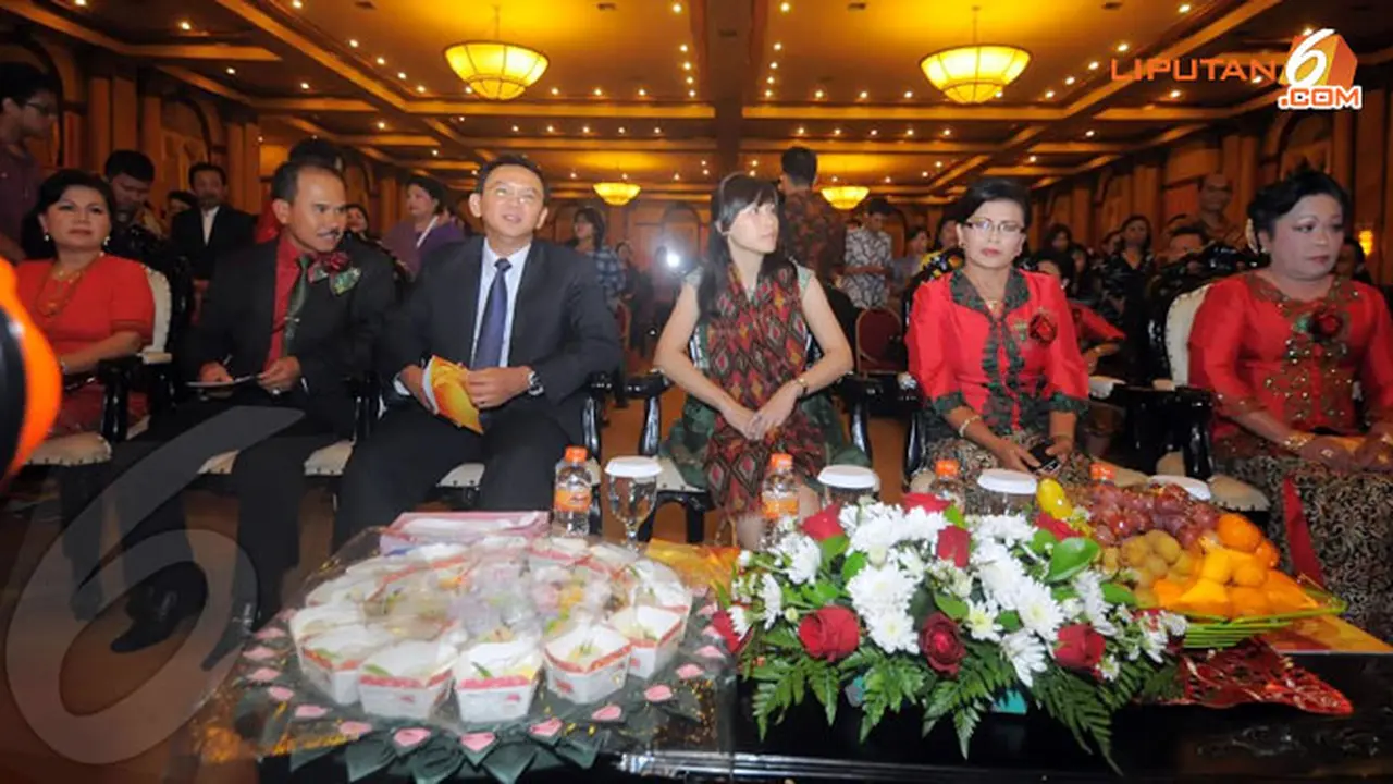3-ahok-kalem-131220b.jpg