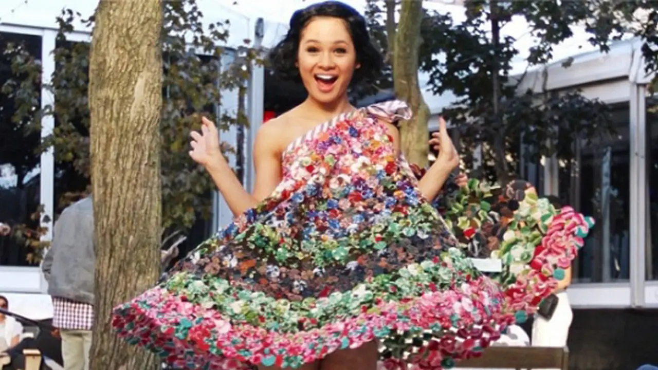 Ngintip, Busana Batiknya Andien di Instagram