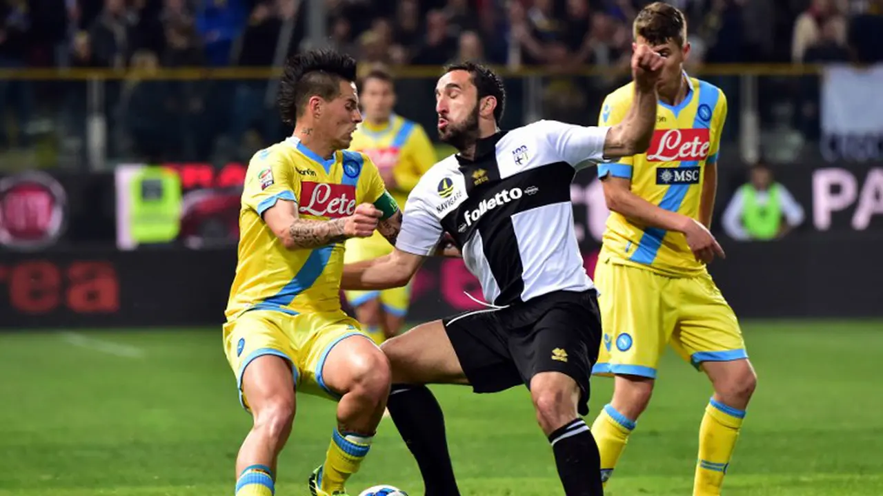 Napoli Takluk di Markas Parma