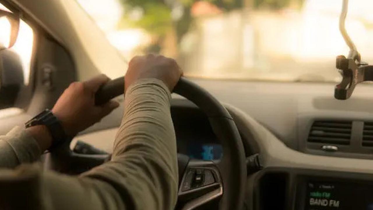 Ini Posisi Mengemudi yang Ideal agar Badan Tak Pegal-Pegal