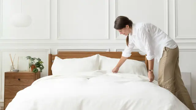 Marapihkan Tempat Tidur