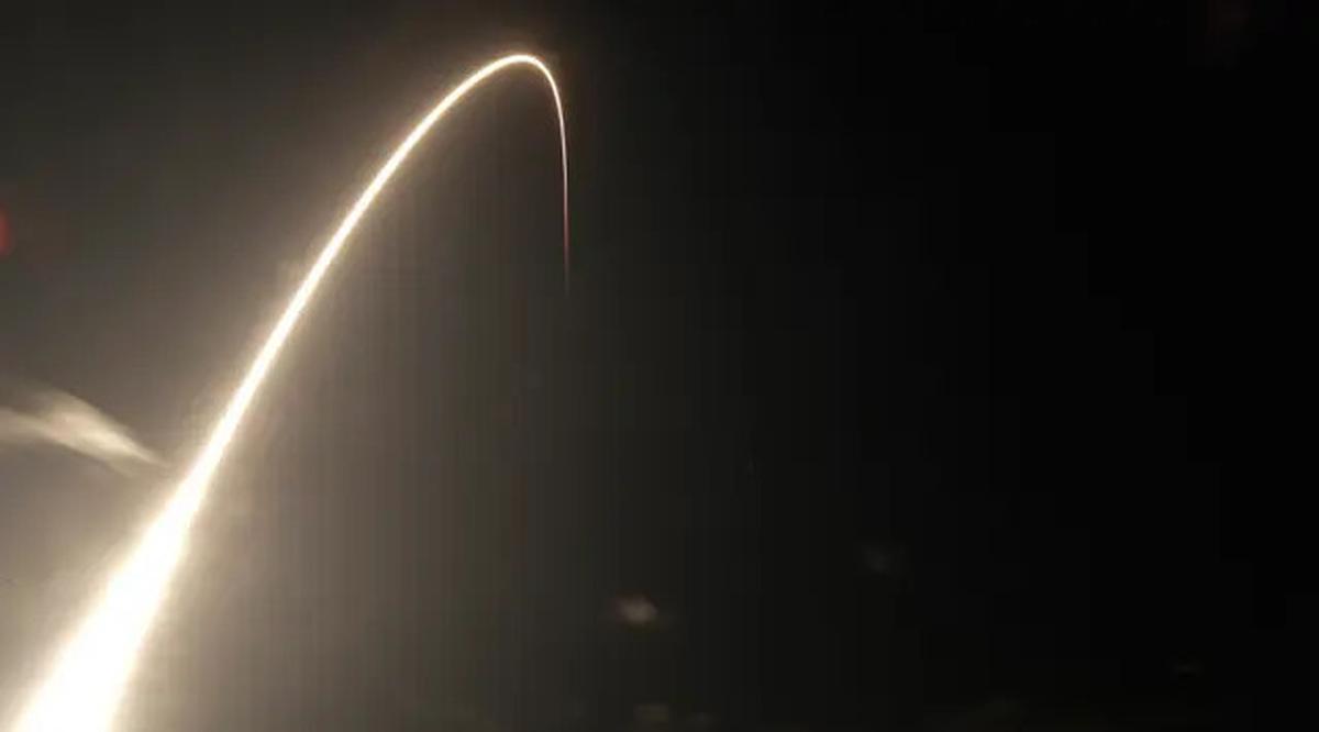 28 September 2008: Roket Falcon 1 SpaceX Berhasil Masuk Orbit Setelah Gagal Tiga Kali
