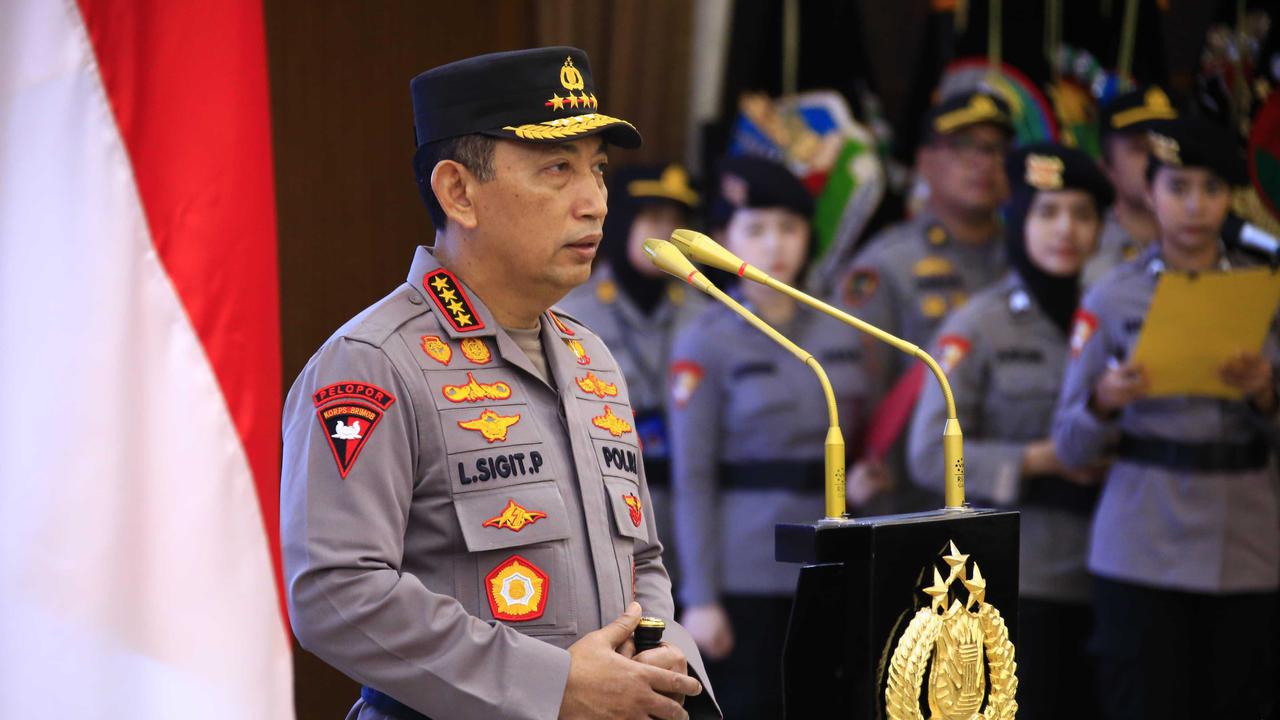 FOTO: Kapolri Lantik Yuda Gustawan sebagai Kabaintelkam, Ramdani Hidayat Pimpin Brimob