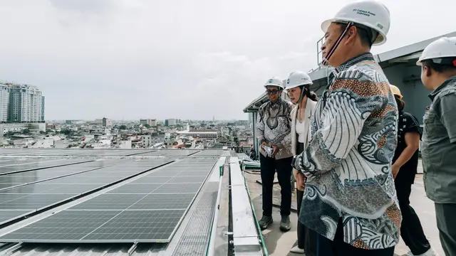 Peresmian PLTS atap di Sun Plaza Medan dengan potensi produksi 810 MWh per tahun. (Dok Lippo Malls Indonesia)