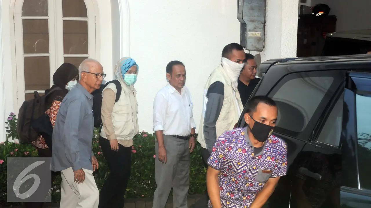 20160823- Penyidik KPK Geledah Rumah Gubernur Sulawesi Tenggara-Jakarta- Helmi Afandi